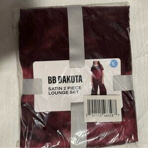 Burgundy 2 piece satin lounge set
